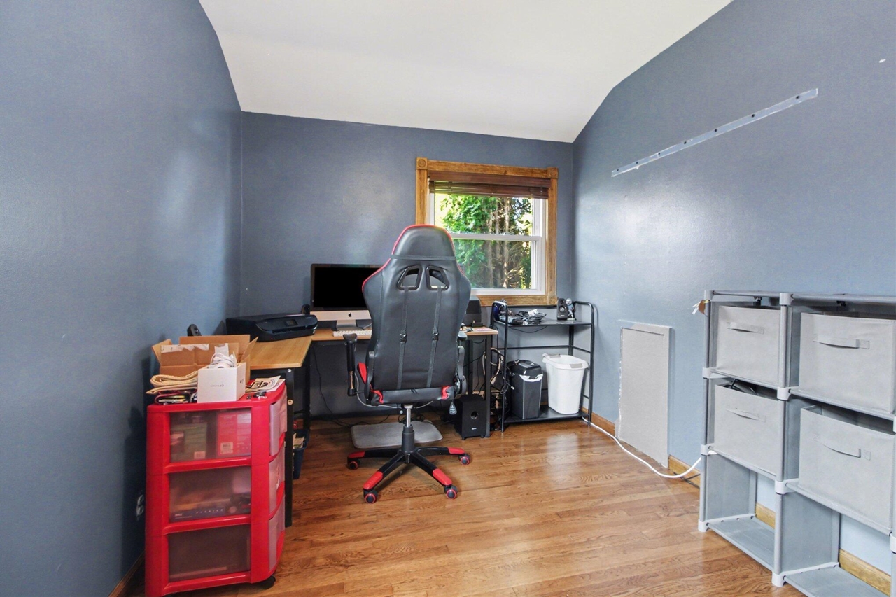 29984 Tamarack Drive, Flat Rock, MI, 48134-2719