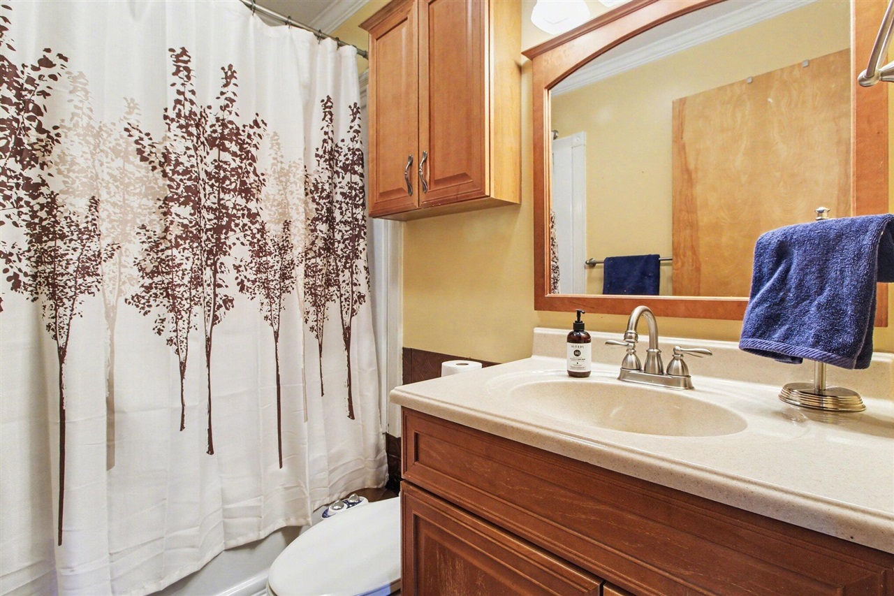 29984 Tamarack Drive, Flat Rock, MI, 48134-2719