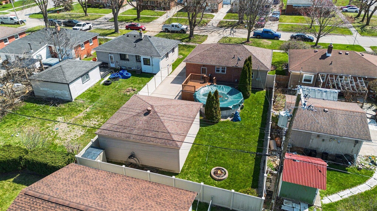 29984 Tamarack Drive, Flat Rock, MI, 48134-2719