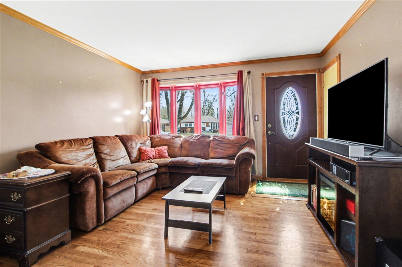 29984 Tamarack Drive, Flat Rock, MI, 48134-2719