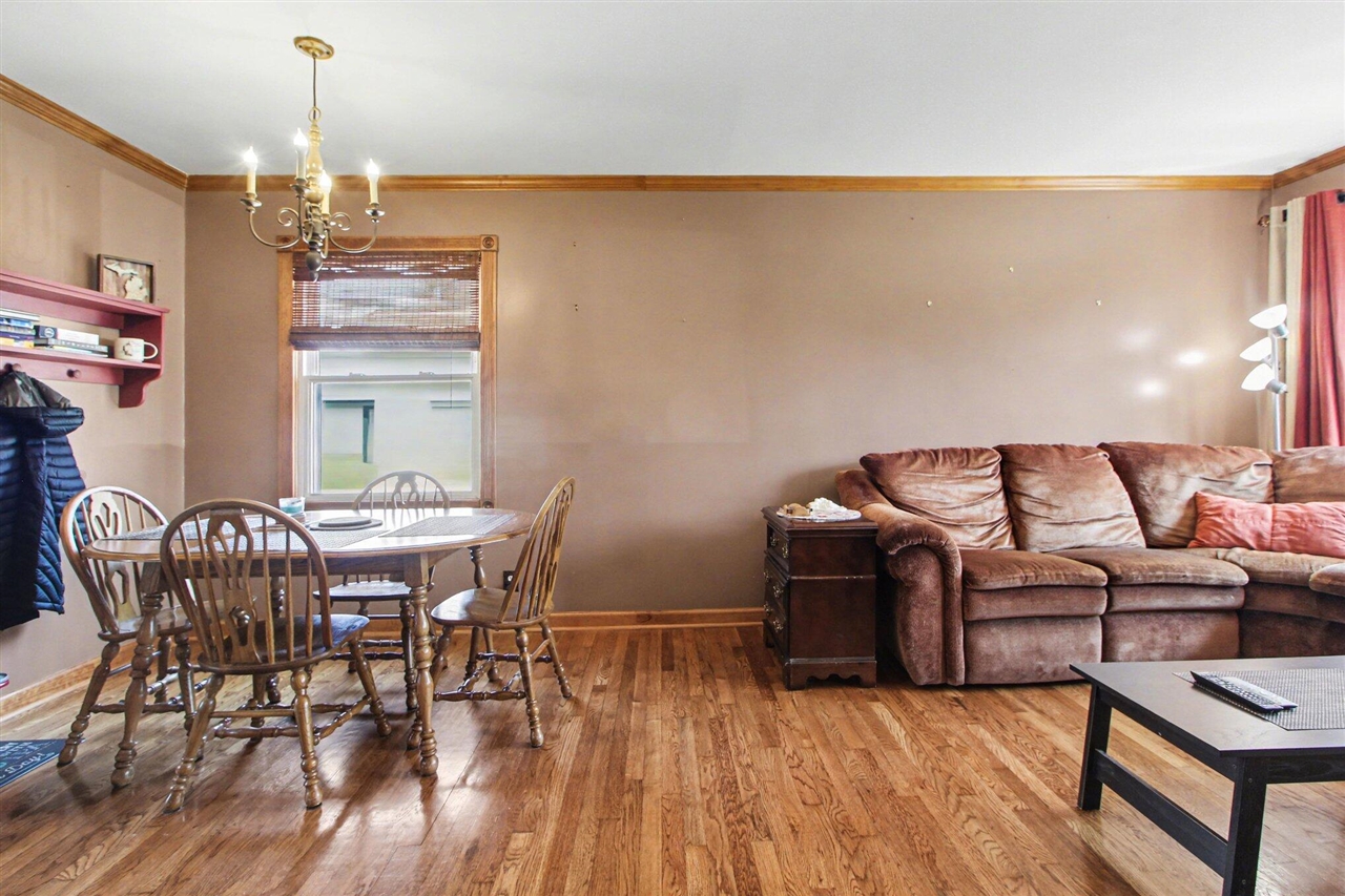 29984 Tamarack Drive, Flat Rock, MI, 48134-2719