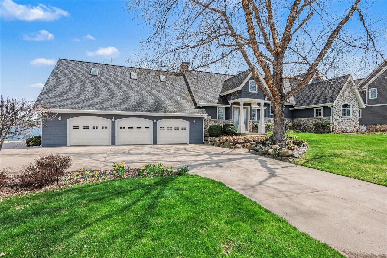 459 Treasure Island Drive, Mattawan, MI, 49071-9470