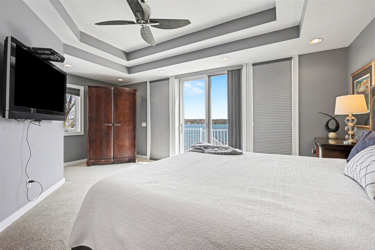 459 Treasure Island Drive, Mattawan, MI, 49071-9470