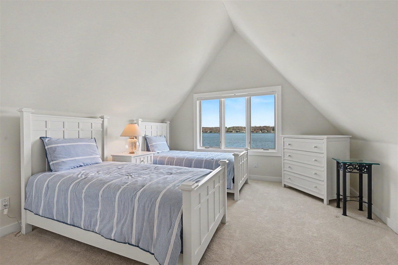 459 Treasure Island Drive, Mattawan, MI, 49071-9470