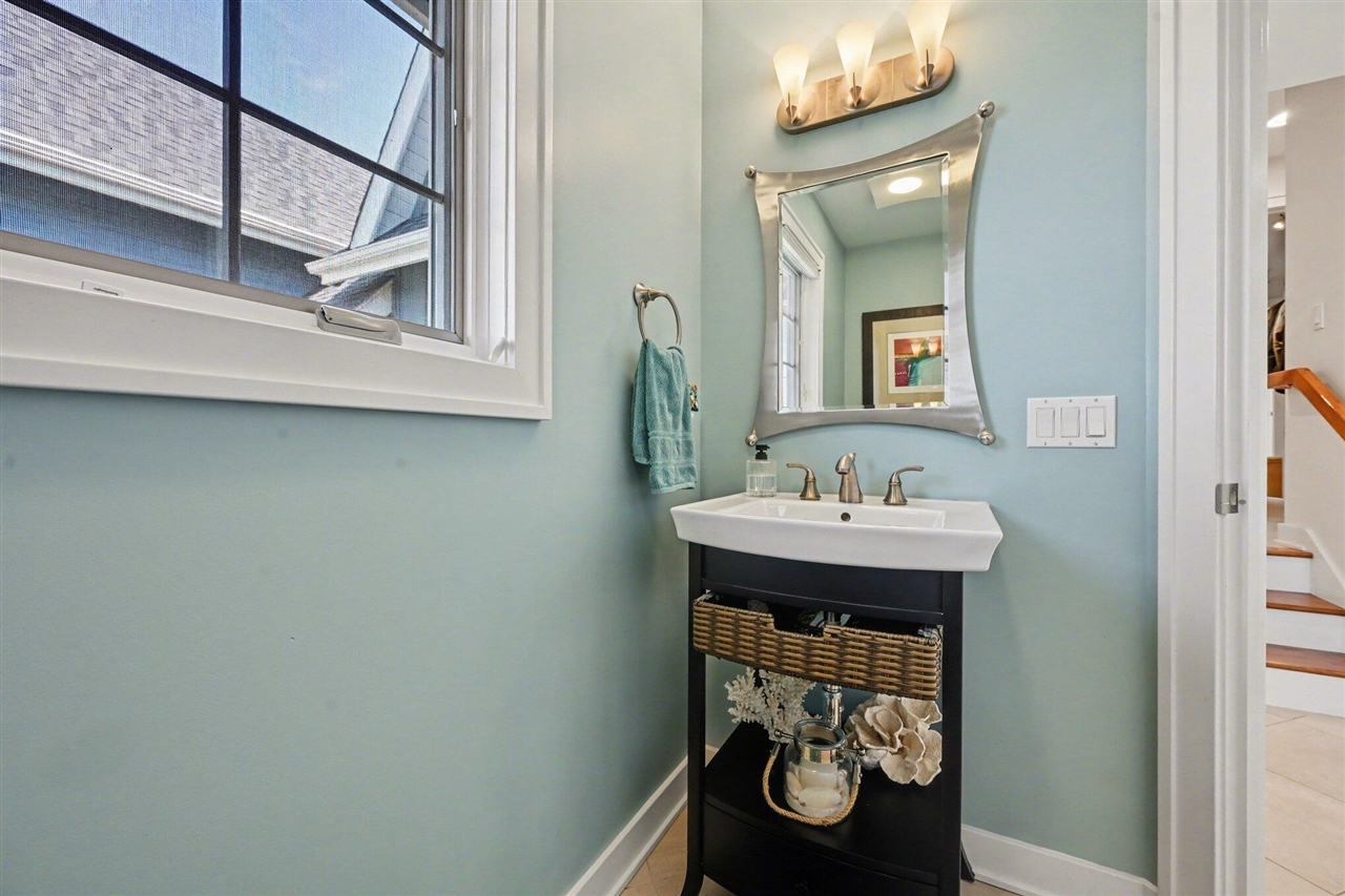 459 Treasure Island Drive, Mattawan, MI, 49071-9470