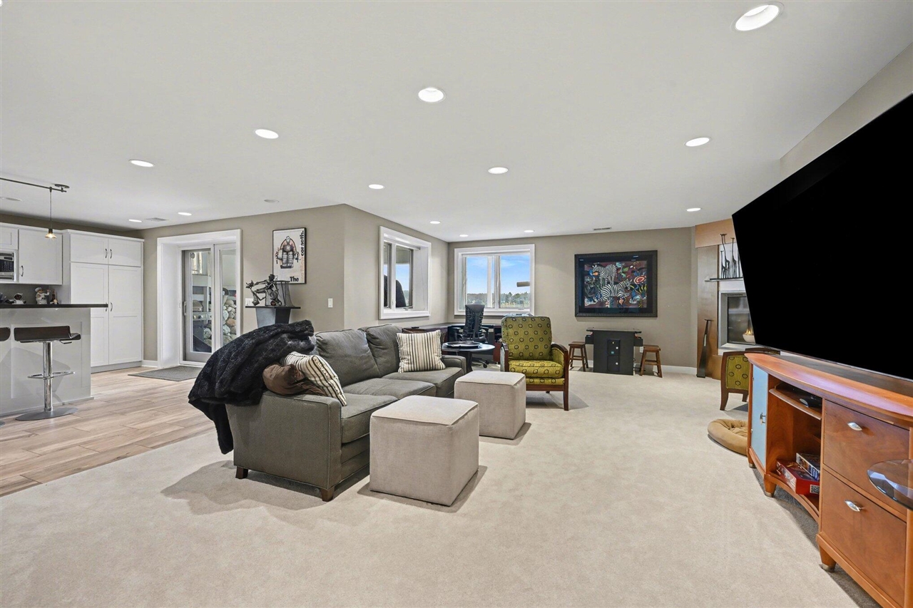 459 Treasure Island Drive, Mattawan, MI, 49071-9470