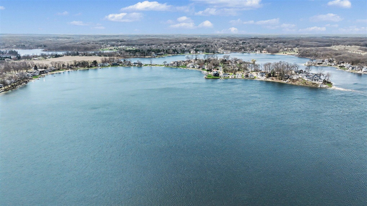 459 Treasure Island Drive, Mattawan, MI, 49071-9470