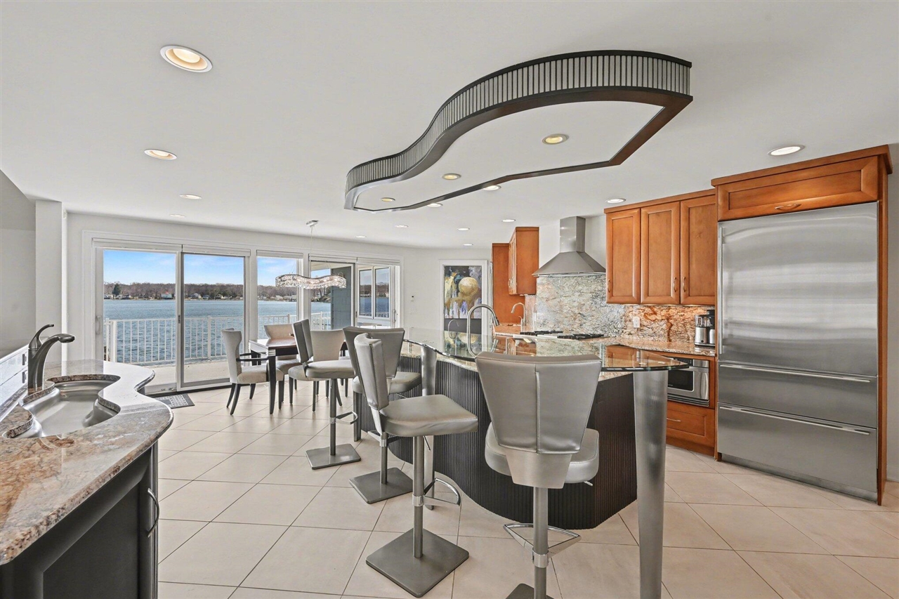 459 Treasure Island Drive, Mattawan, MI, 49071-9470