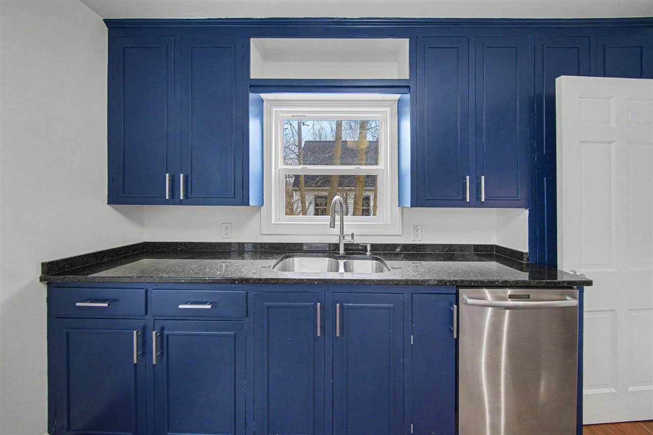 1425 Iroquois Place, Ann Arbor, MI, 48104-4637