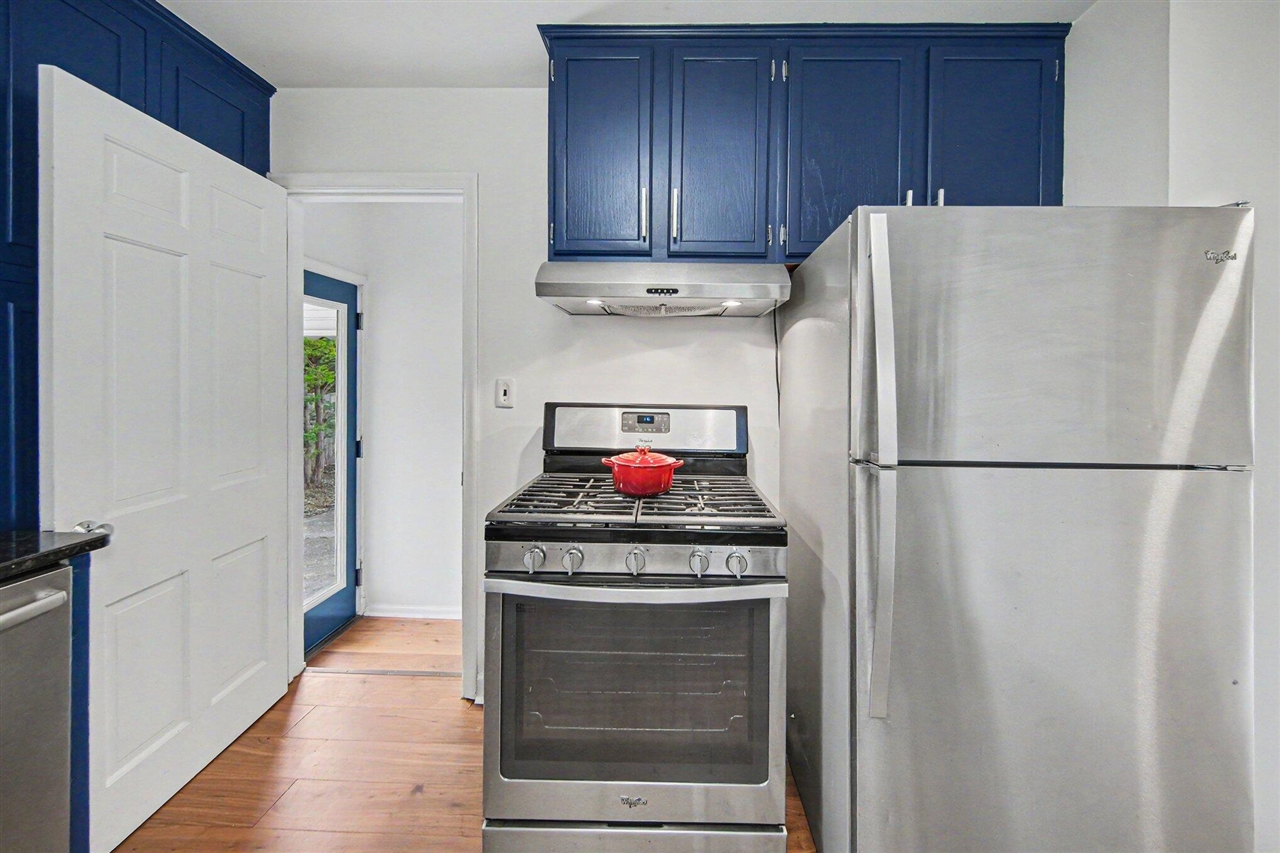 1425 Iroquois Place, Ann Arbor, MI, 48104-4637