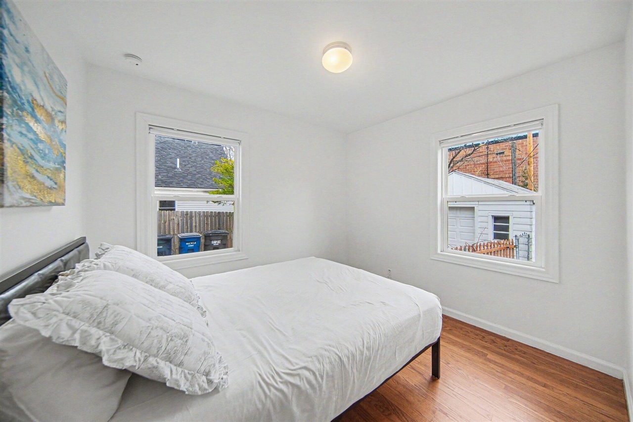 1425 Iroquois Place, Ann Arbor, MI, 48104-4637