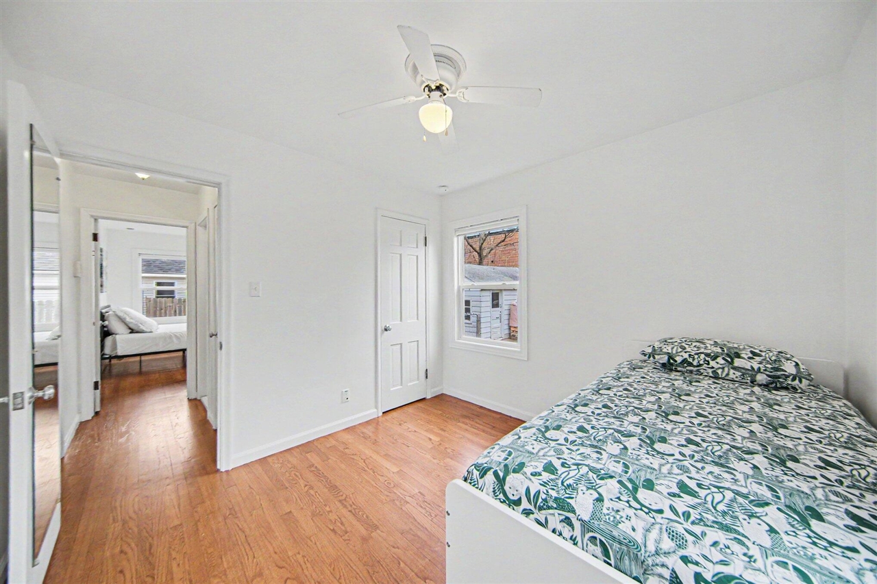 1425 Iroquois Place, Ann Arbor, MI, 48104-4637