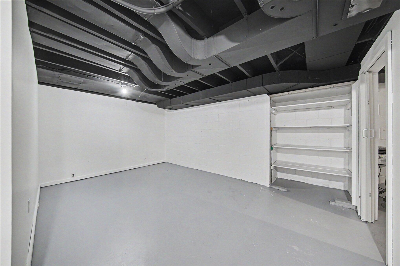 1425 Iroquois Place, Ann Arbor, MI, 48104-4637