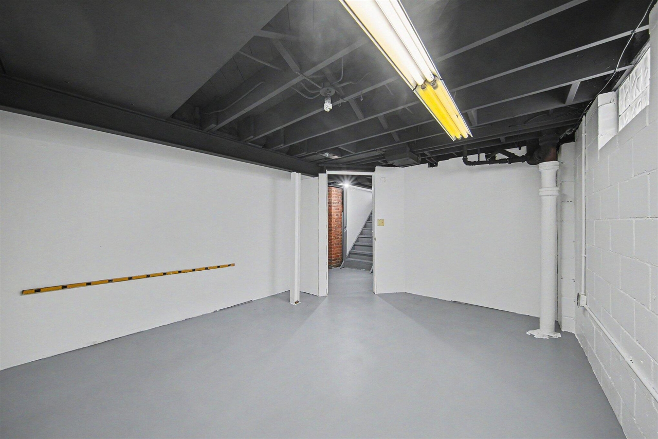 1425 Iroquois Place, Ann Arbor, MI, 48104-4637