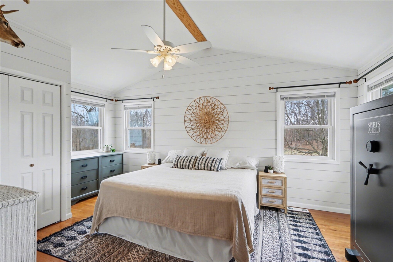 22381 N Angling Road, Centreville, MI, 49032-9749