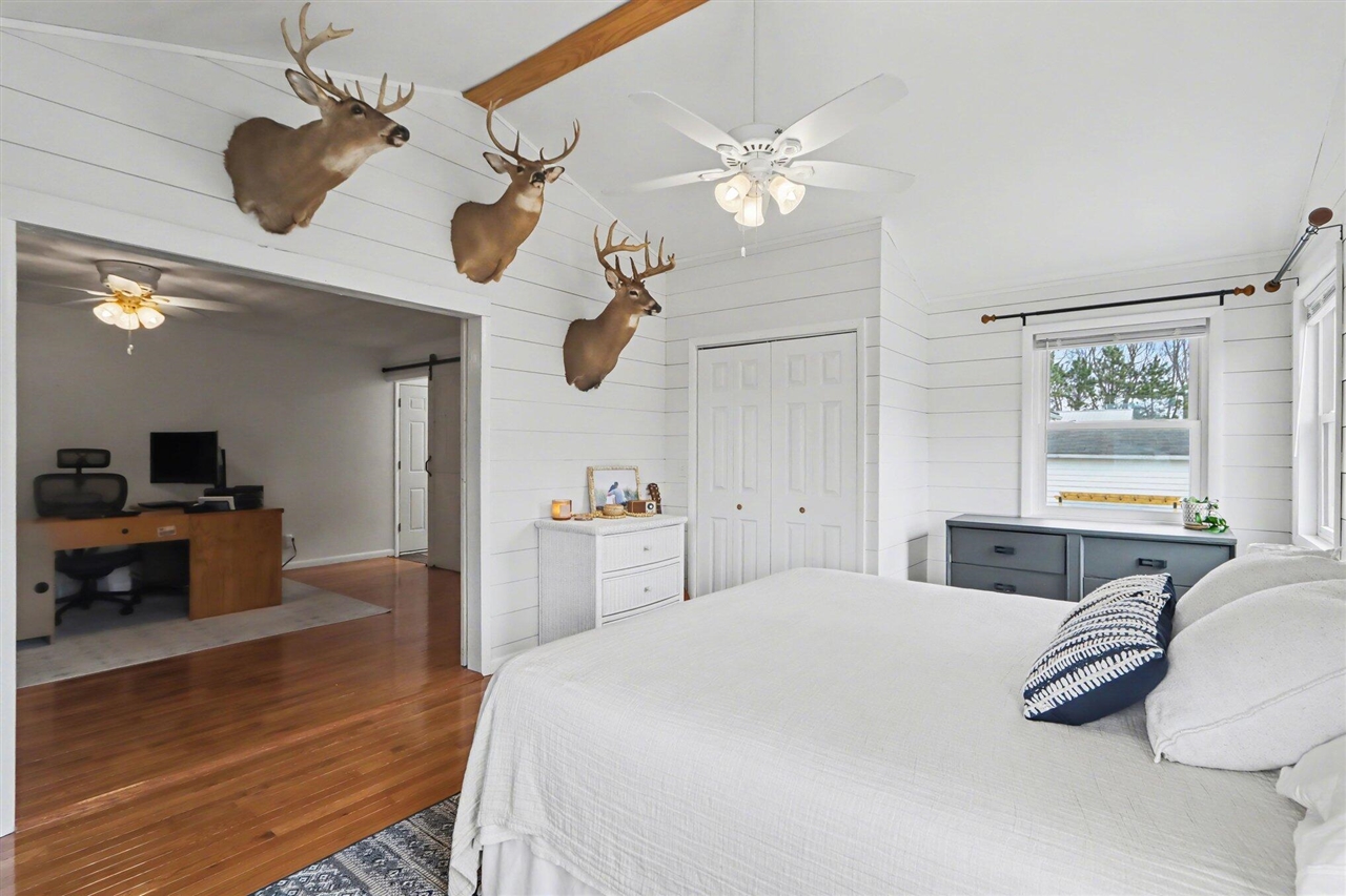 22381 N Angling Road, Centreville, MI, 49032-9749