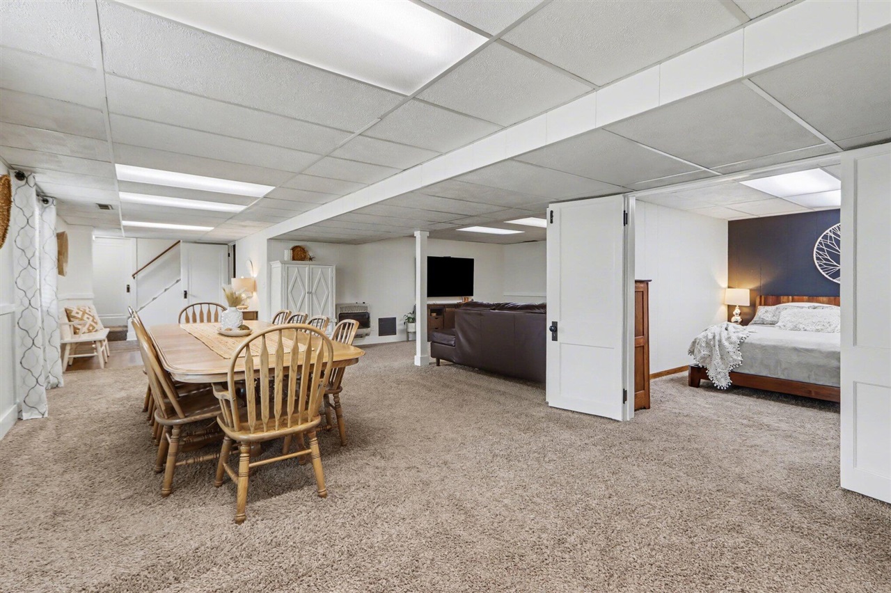 22381 N Angling Road, Centreville, MI, 49032-9749