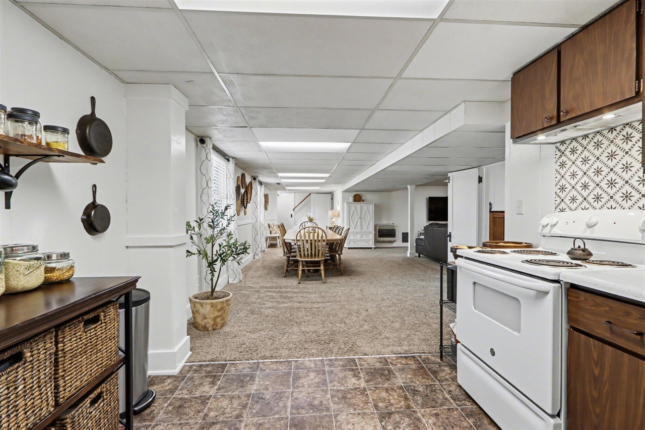 22381 N Angling Road, Centreville, MI, 49032-9749