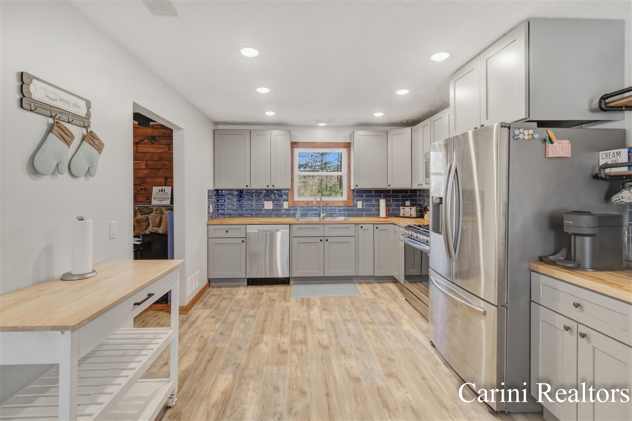 6384 N Mac Road, Irons, MI, 49644-9434