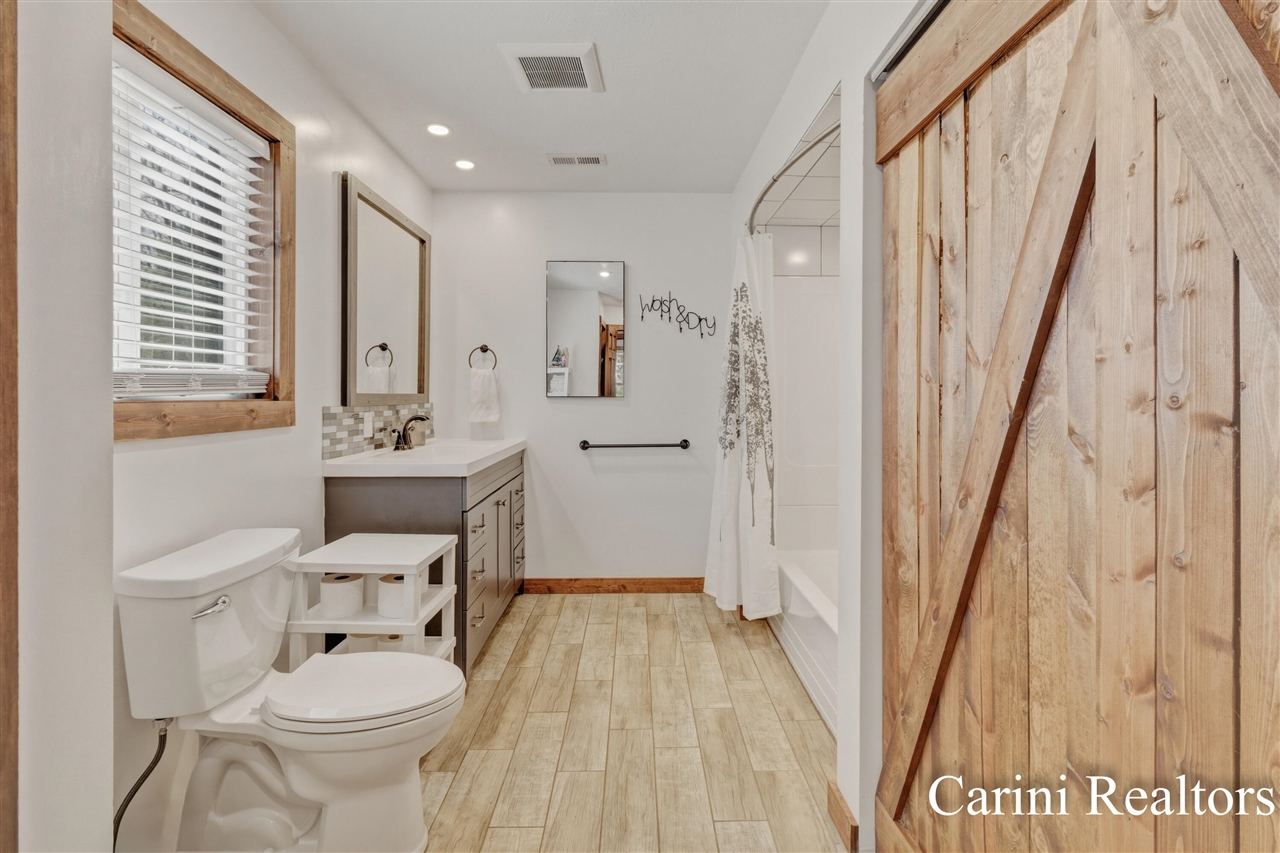 6384 N Mac Road, Irons, MI, 49644-9434