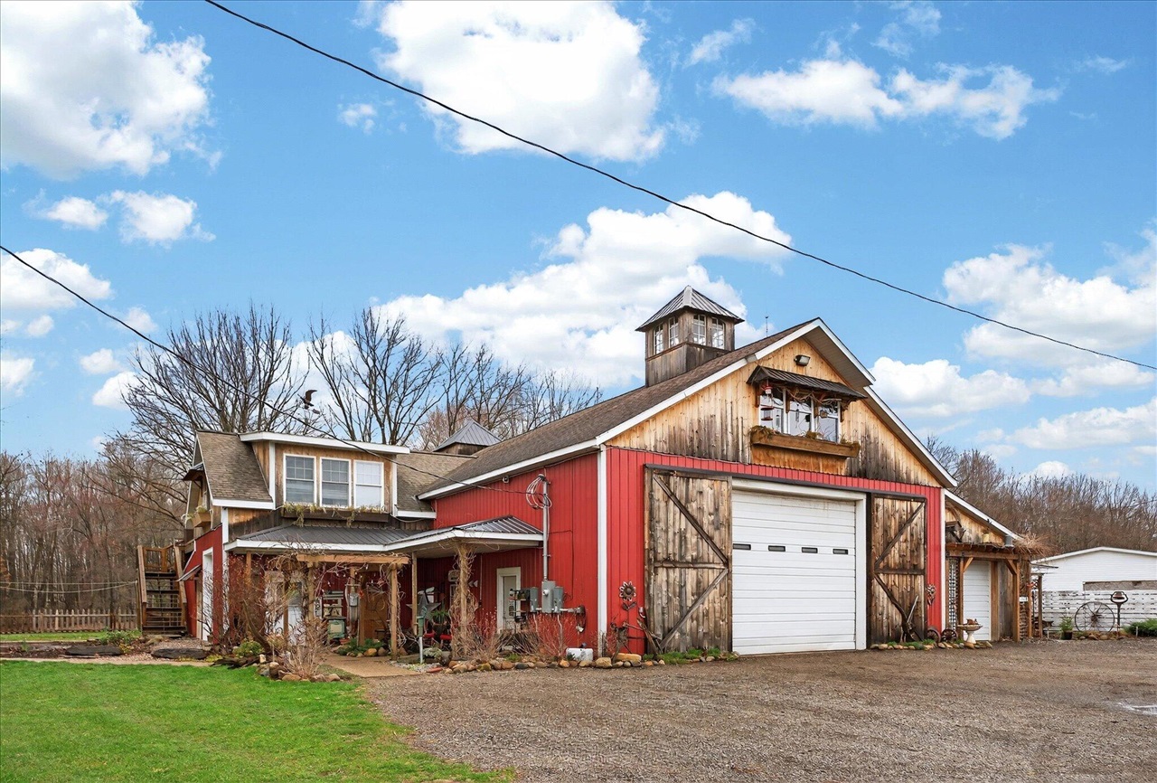 3457 138th Avenue, Hamilton, MI, 49419-9556