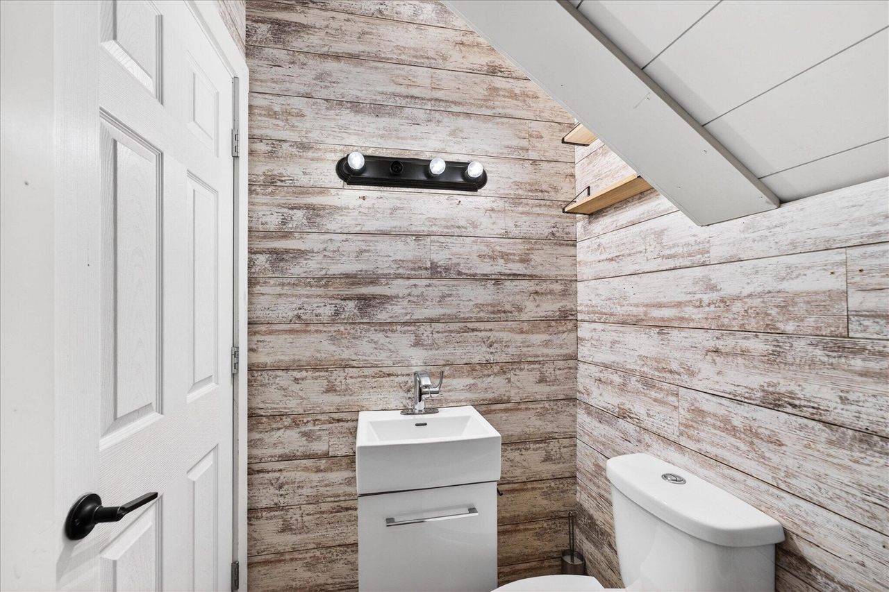 3457 138th Avenue, Hamilton, MI, 49419-9556