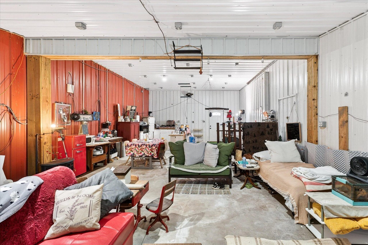 3457 138th Avenue, Hamilton, MI, 49419-9556