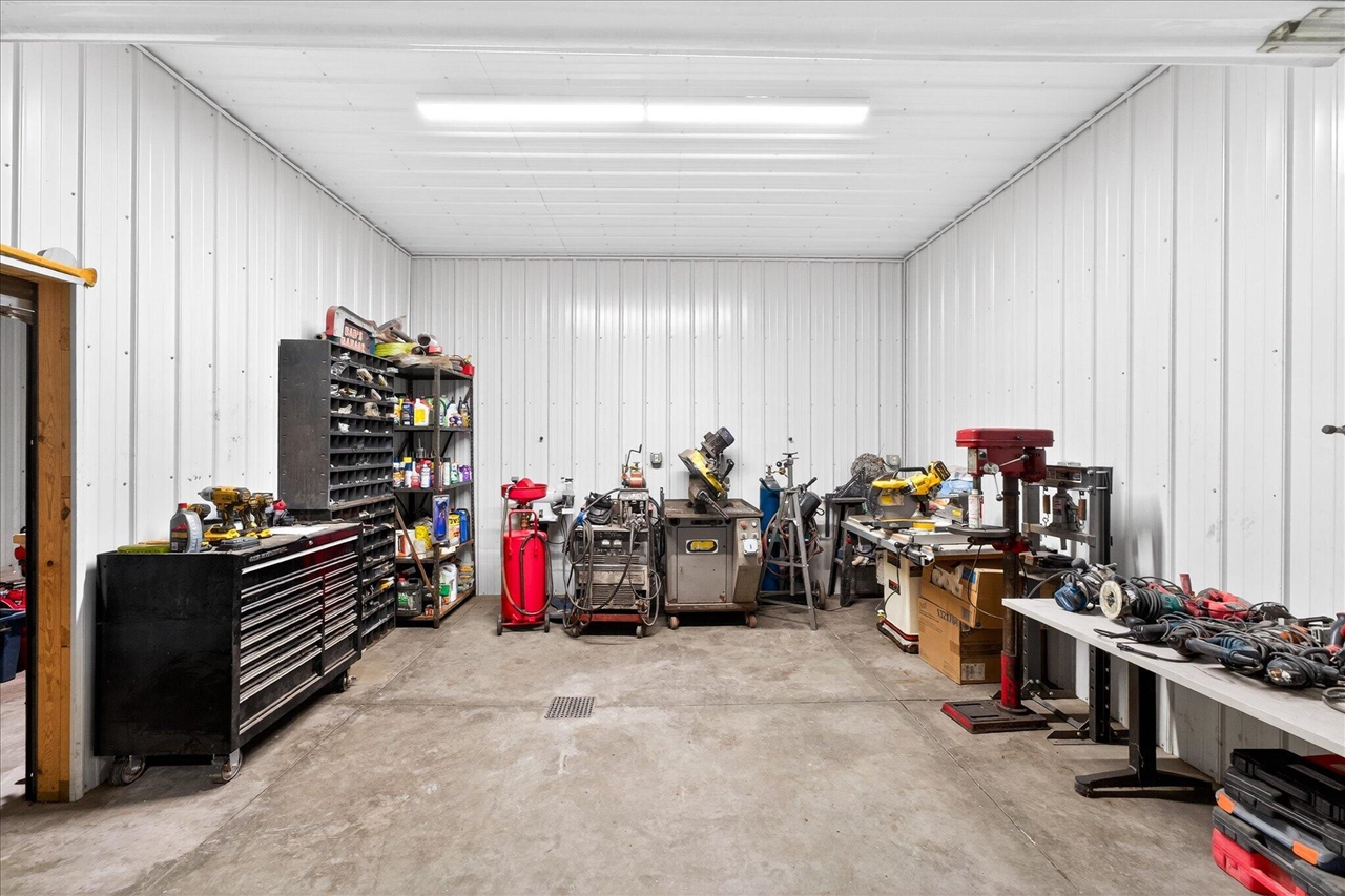 3457 138th Avenue, Hamilton, MI, 49419-9556