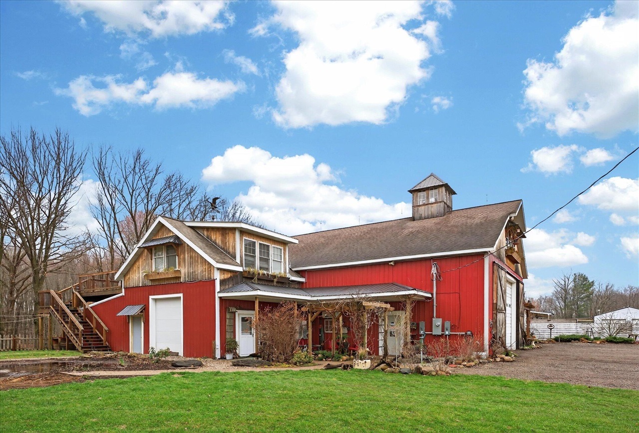 3457 138th Avenue, Hamilton, MI, 49419-9556