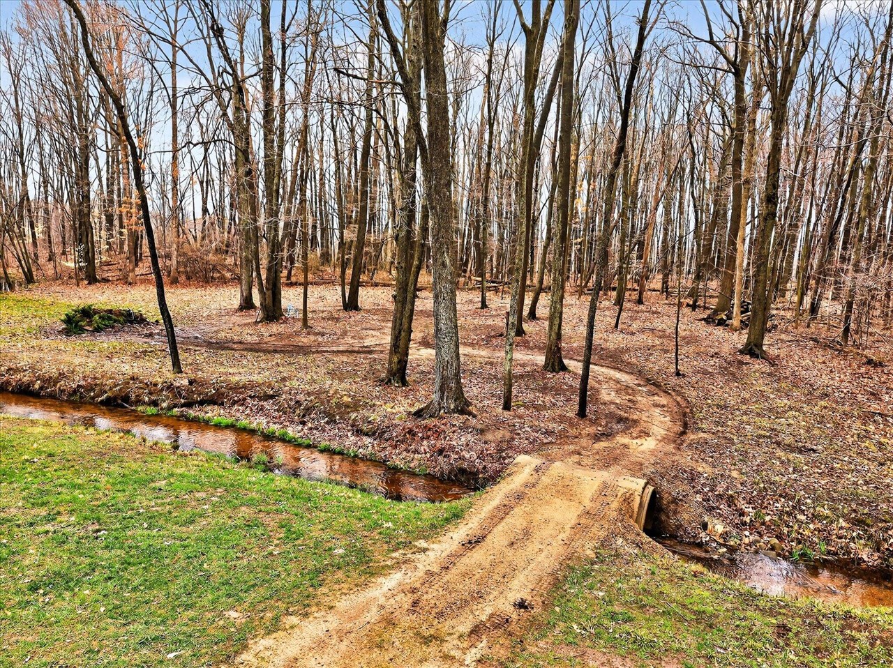 3457 138th Avenue, Hamilton, MI, 49419-9556