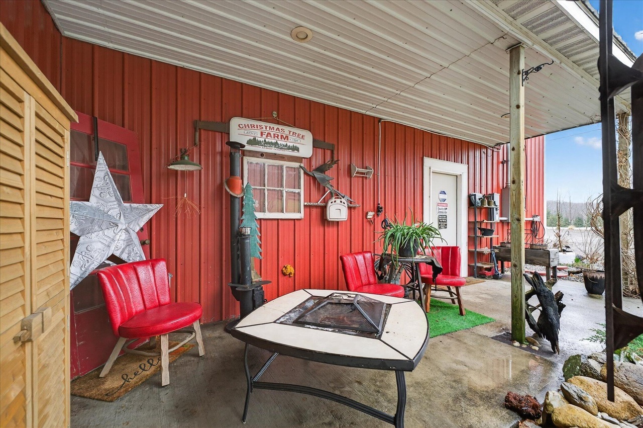 3457 138th Avenue, Hamilton, MI, 49419-9556