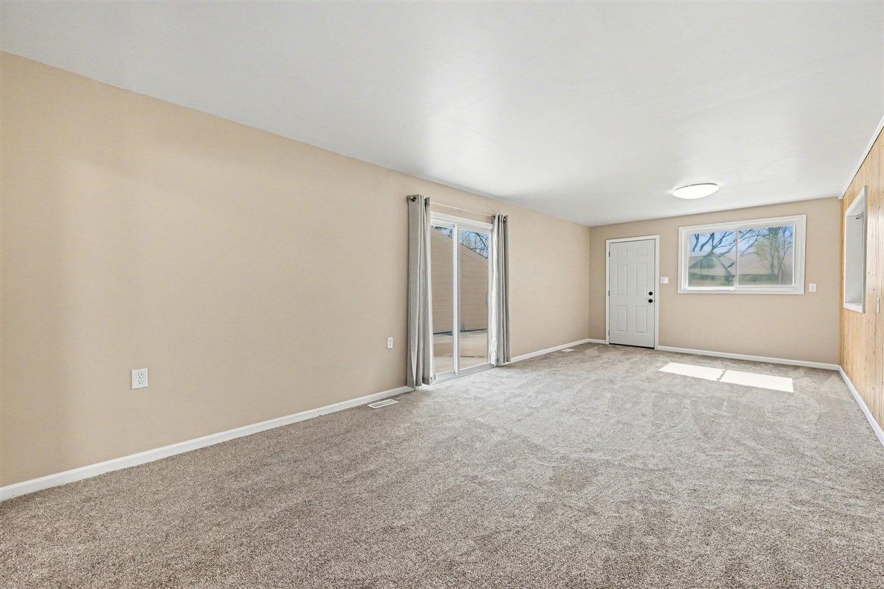 1140 Redleaf Lane, Ypsilanti, MI, 48198-3153