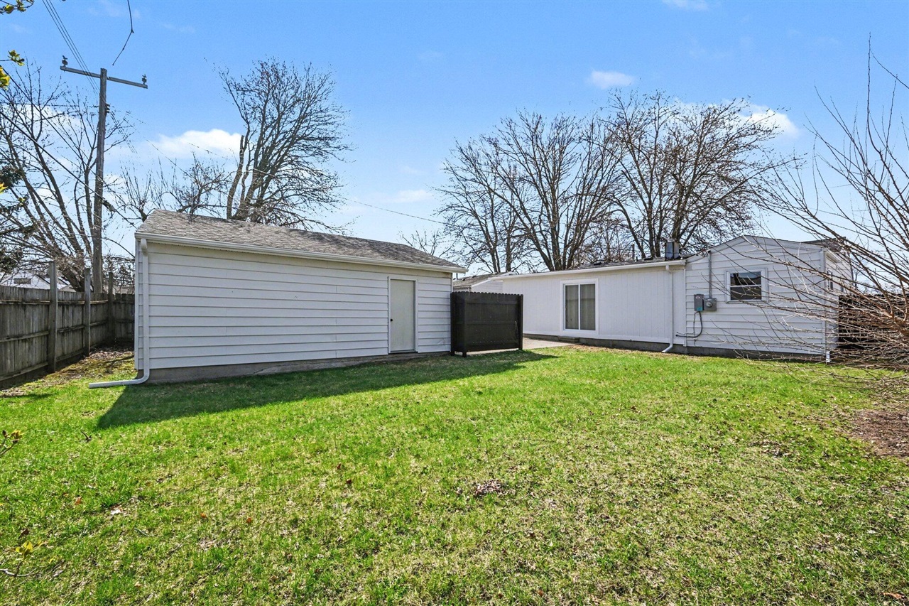 1140 Redleaf Lane, Ypsilanti, MI, 48198-3153