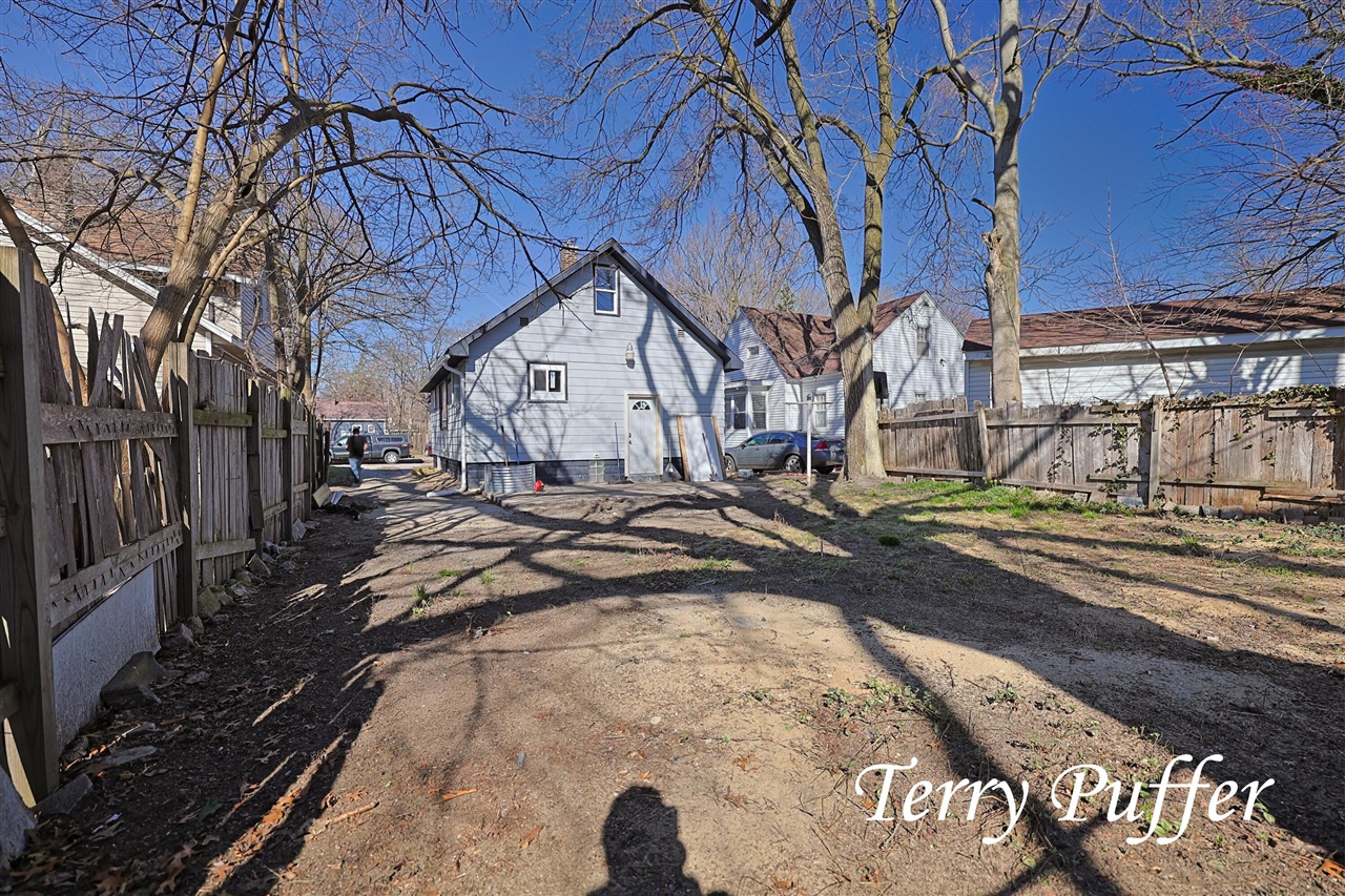 3020 Highland Street, Muskegon, MI, 49444-2813