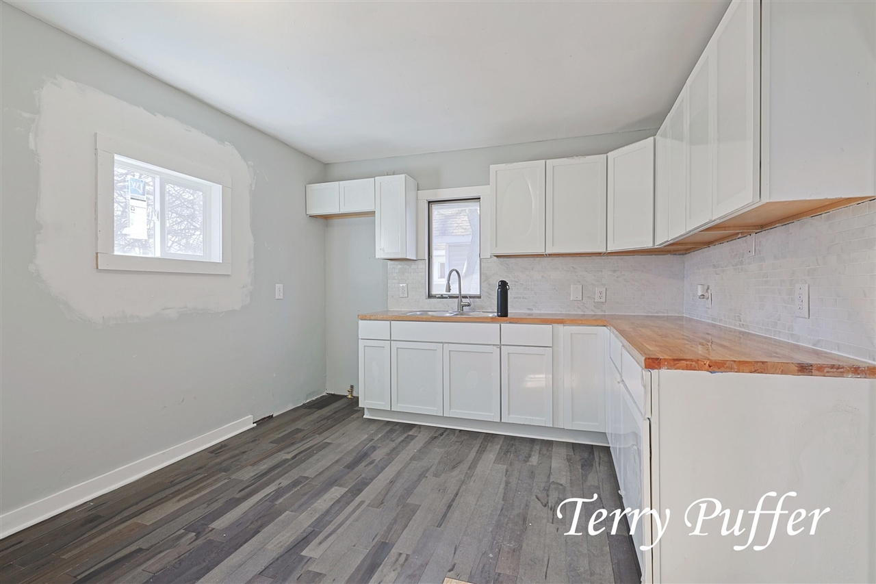 3020 Highland Street, Muskegon, MI, 49444-2813