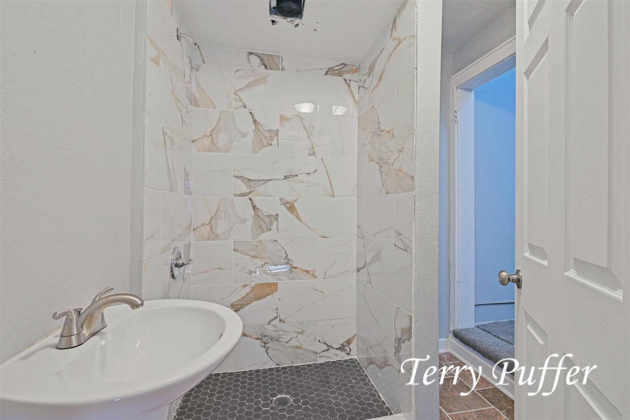 3020 Highland Street, Muskegon, MI, 49444-2813