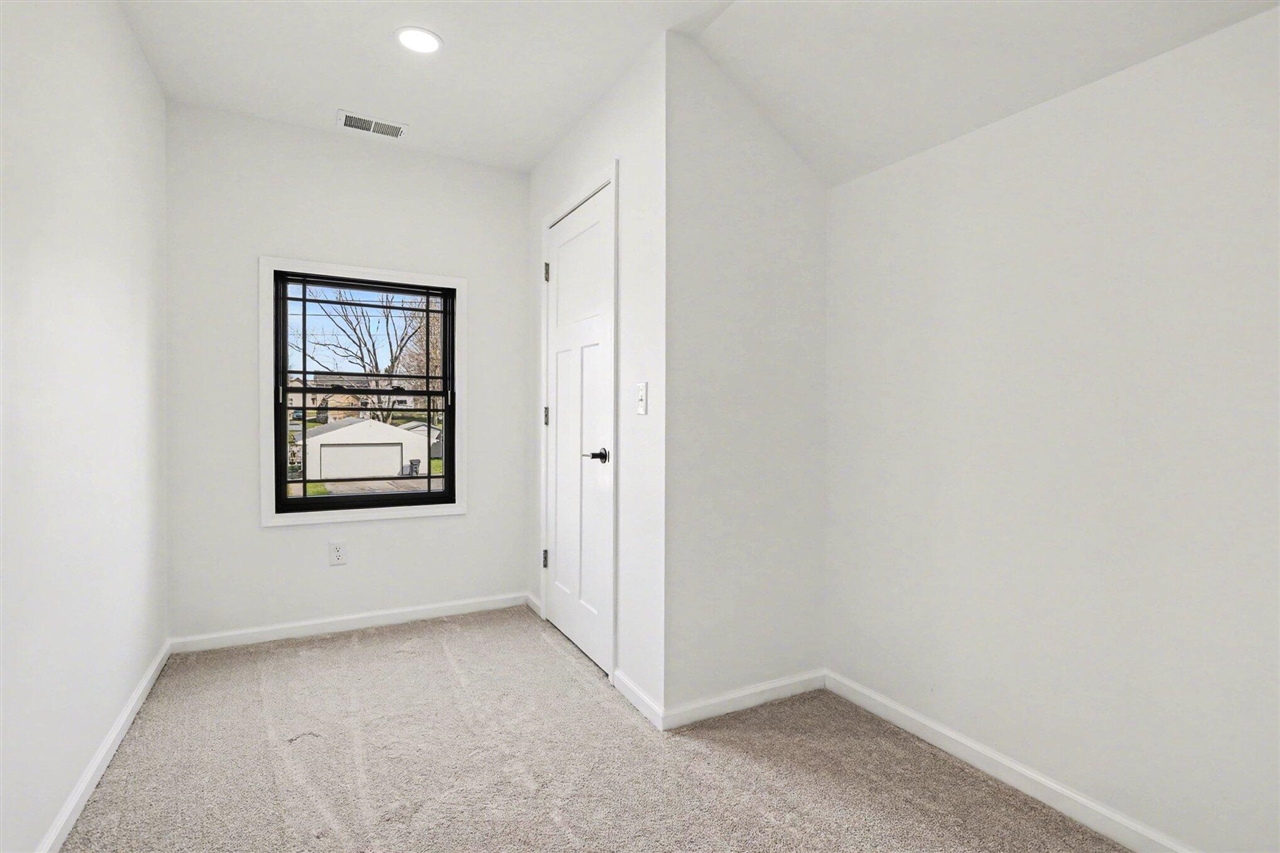 6592 Keigley Street, Eau Claire, MI, 49111-9320