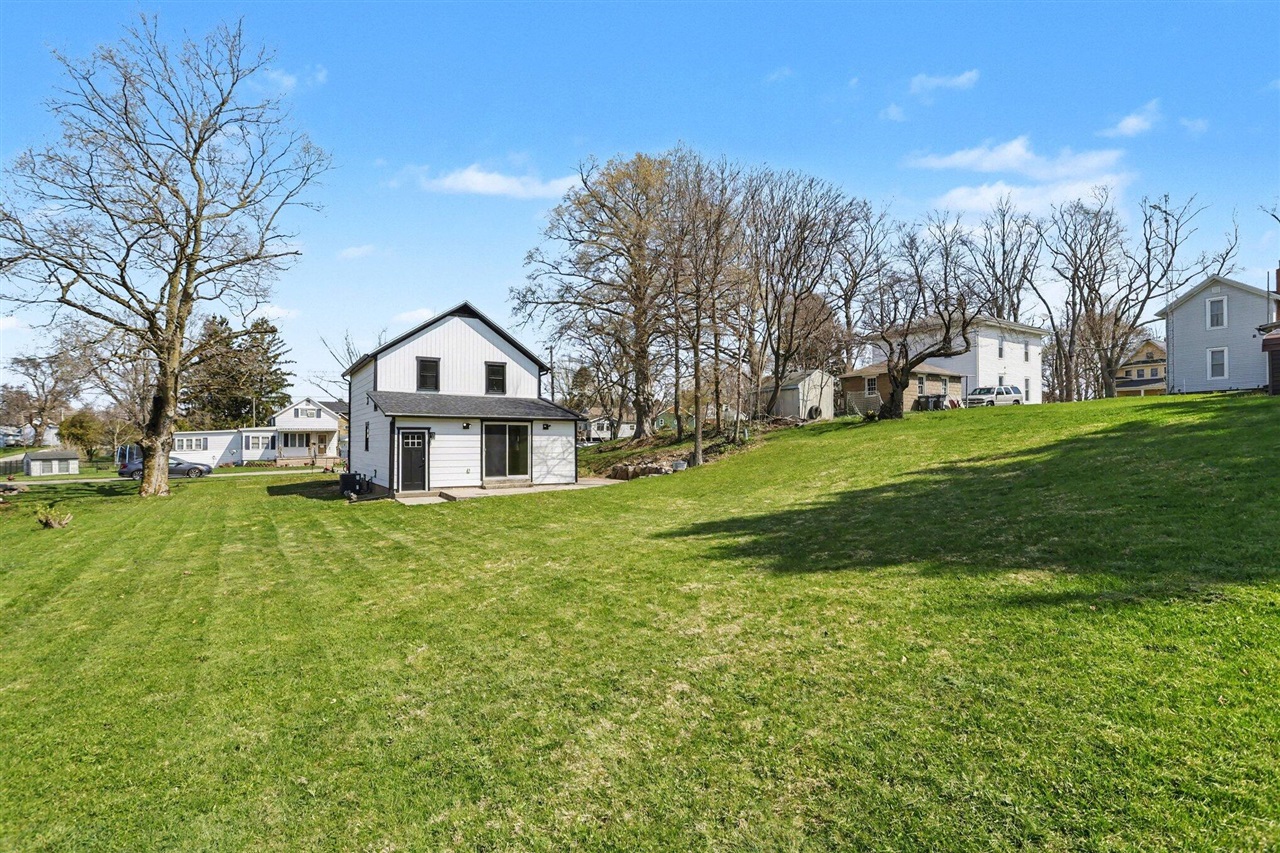 6592 Keigley Street, Eau Claire, MI, 49111-9320