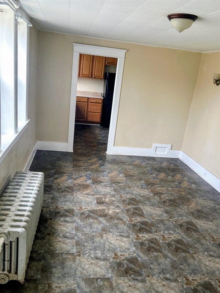 439 W Columbia Avenue, Battle Creek, MI, 49015-3398