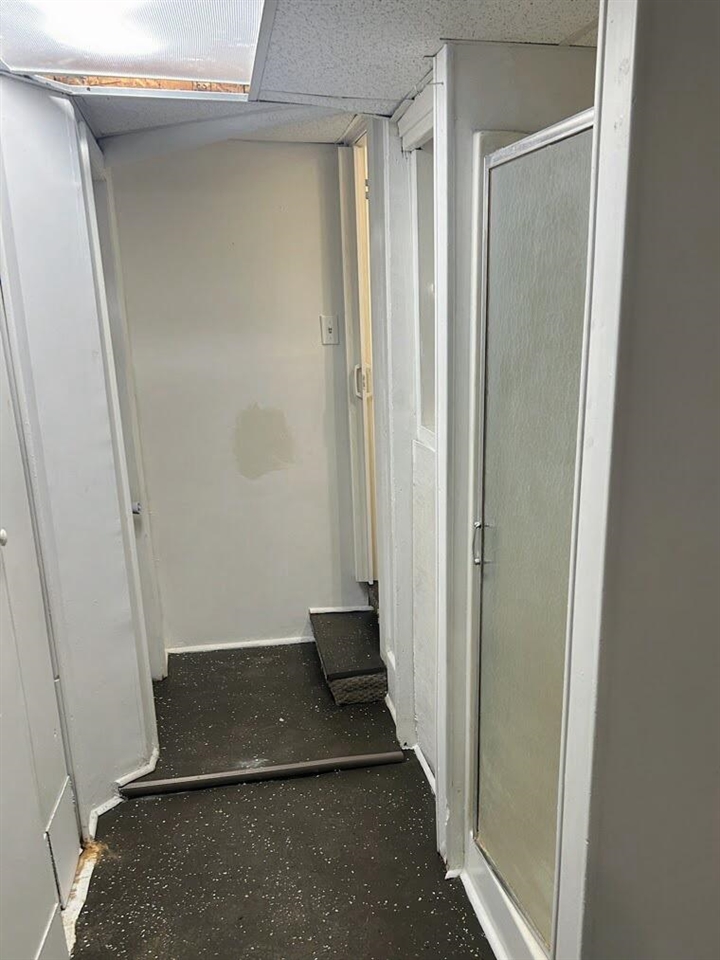 439 W Columbia Avenue, Battle Creek, MI, 49015-3398