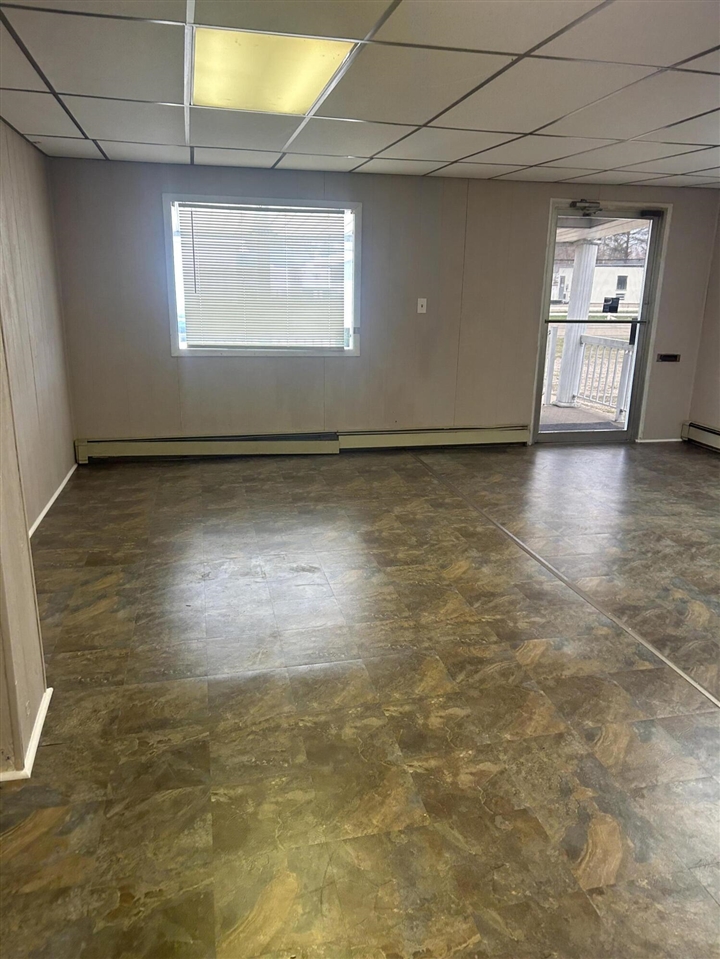 439 W Columbia Avenue, Battle Creek, MI, 49015-3398