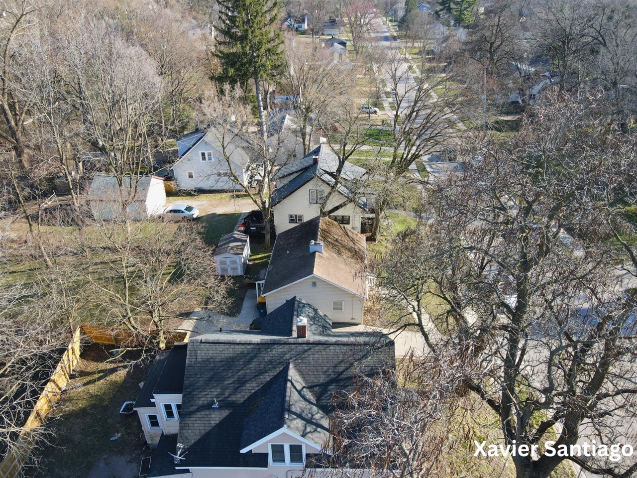 1128 Emerald Avenue, Grand Rapids, MI, 49503-1110