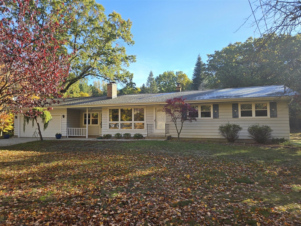 Hillsdale, MI, 49242