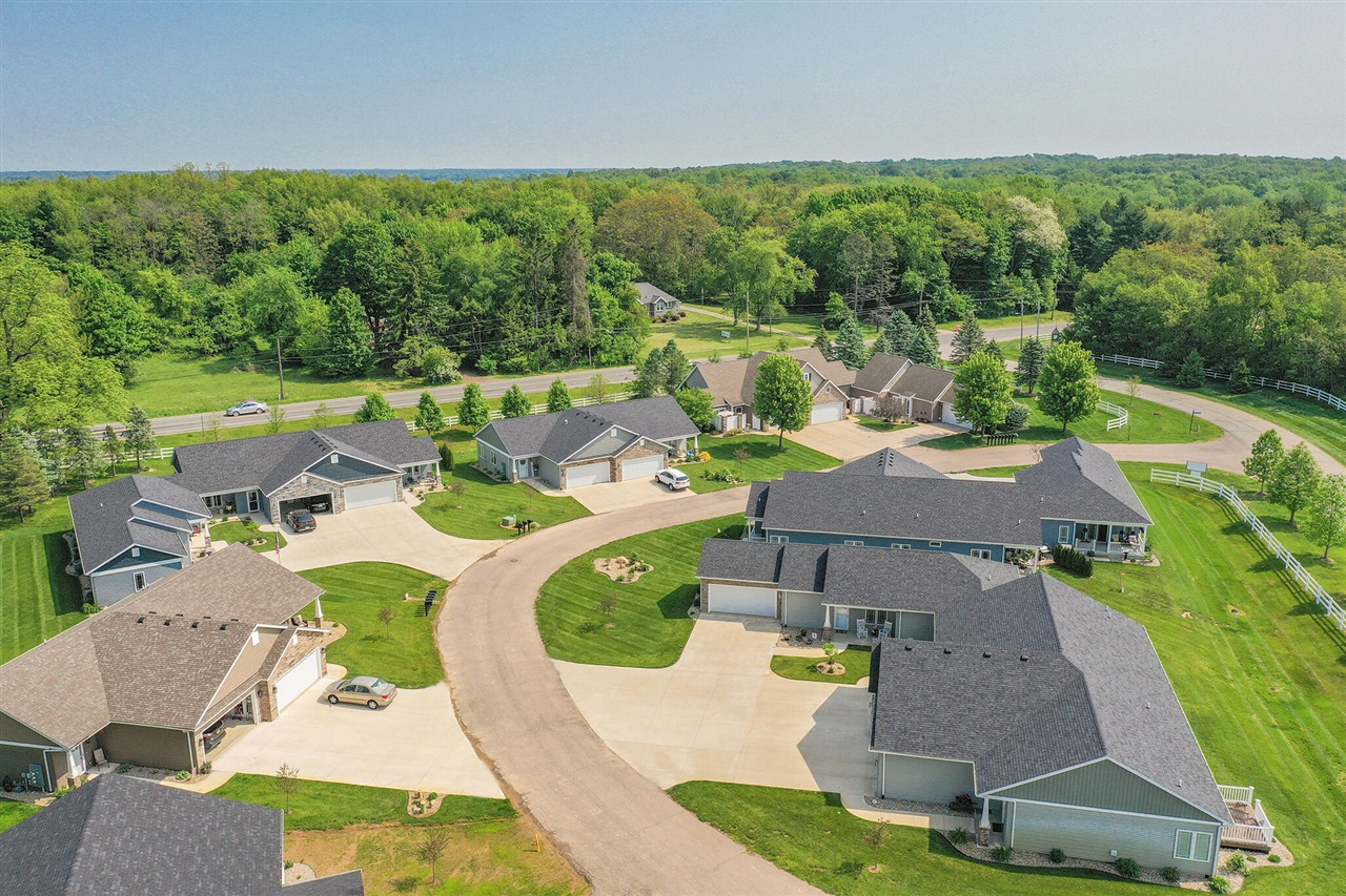 137 Lexington Pointe Drive UNIT&nbsp;7, Niles, MI, 49120-7908