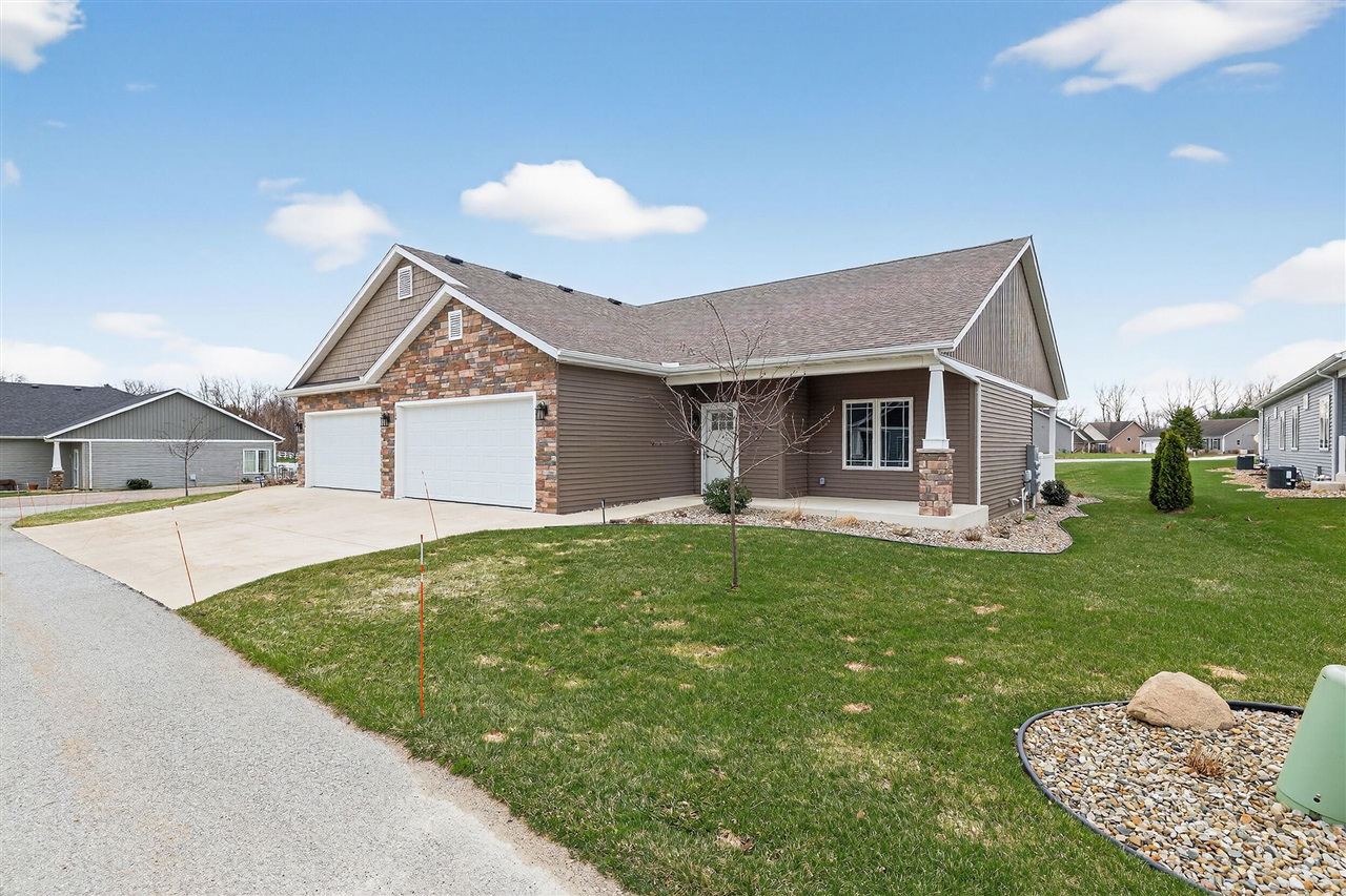 137 Lexington Pointe Drive UNIT&nbsp;7, Niles, MI, 49120-7908