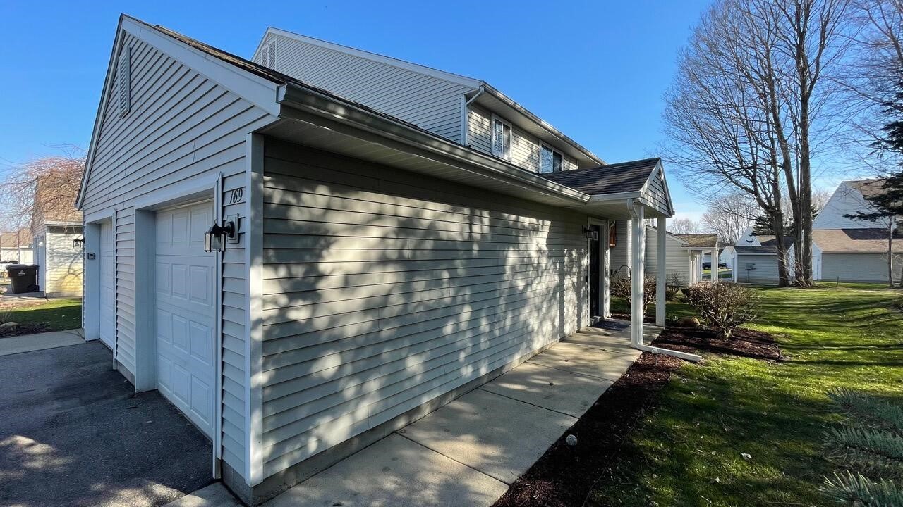 169 Hunters Lane UNIT&nbsp;46, Rockford, MI, 49341-1356