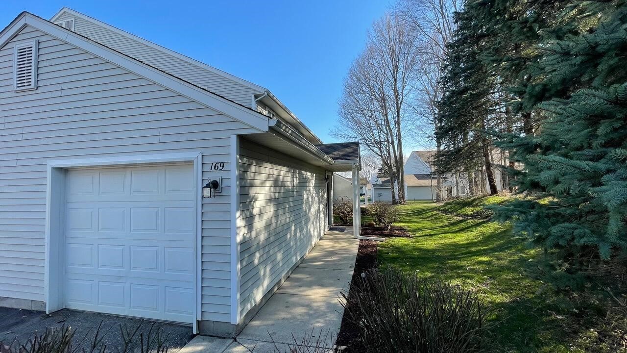 169 Hunters Lane UNIT&nbsp;46, Rockford, MI, 49341-1356