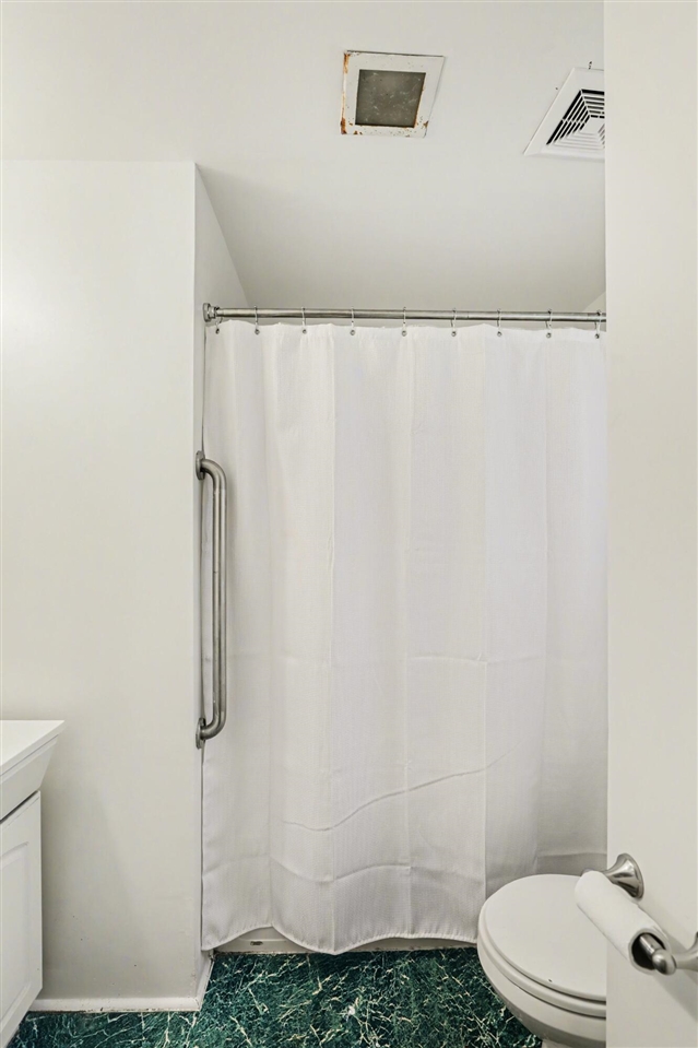 940 Leidich Street, Lake Orion, MI, 48362-2526