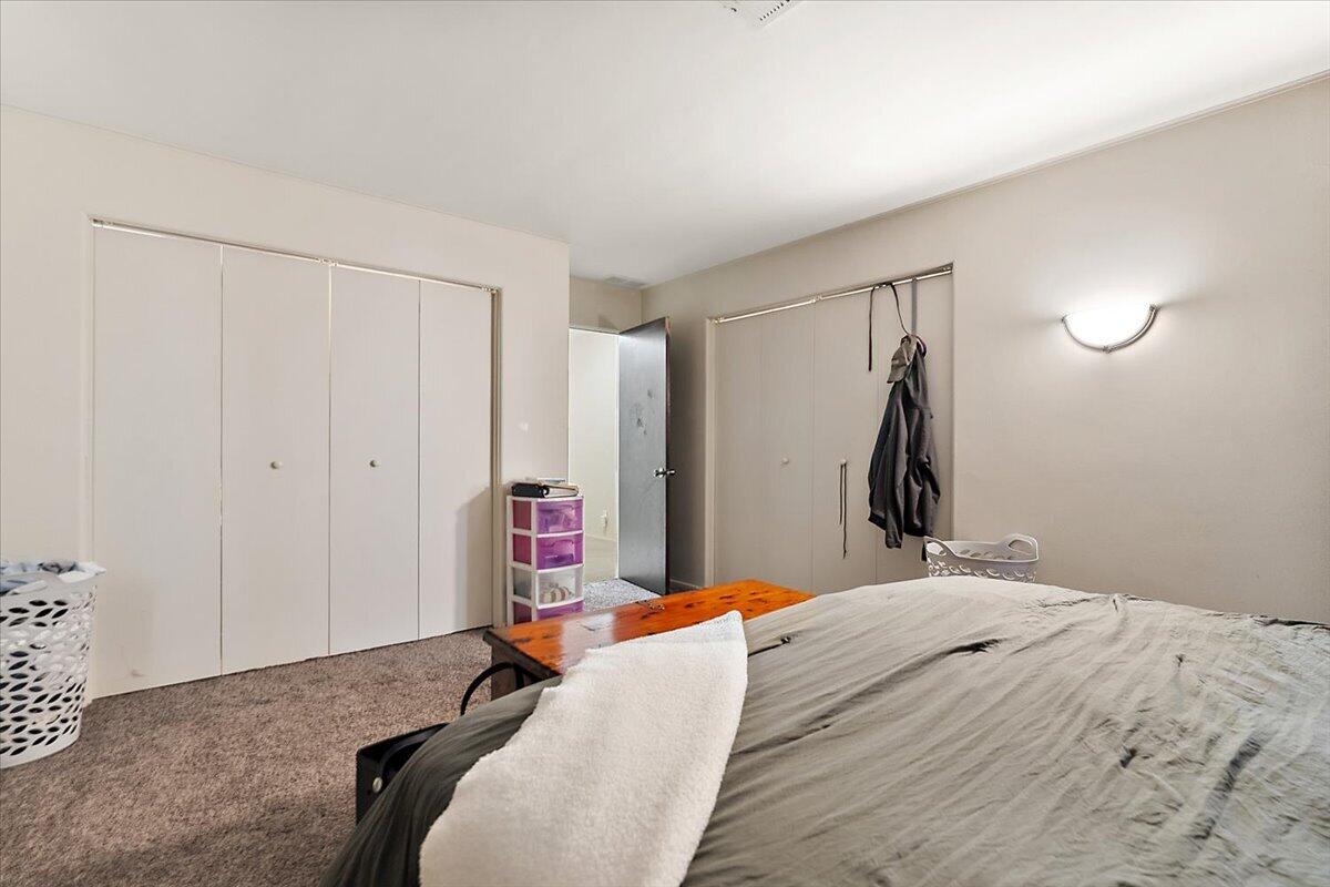 724 Columbia Avenue, Holland, MI, 49423-5152