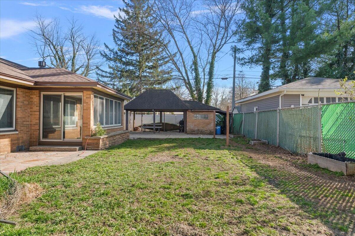 724 Columbia Avenue, Holland, MI, 49423-5152